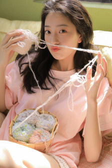 芳草地论坛